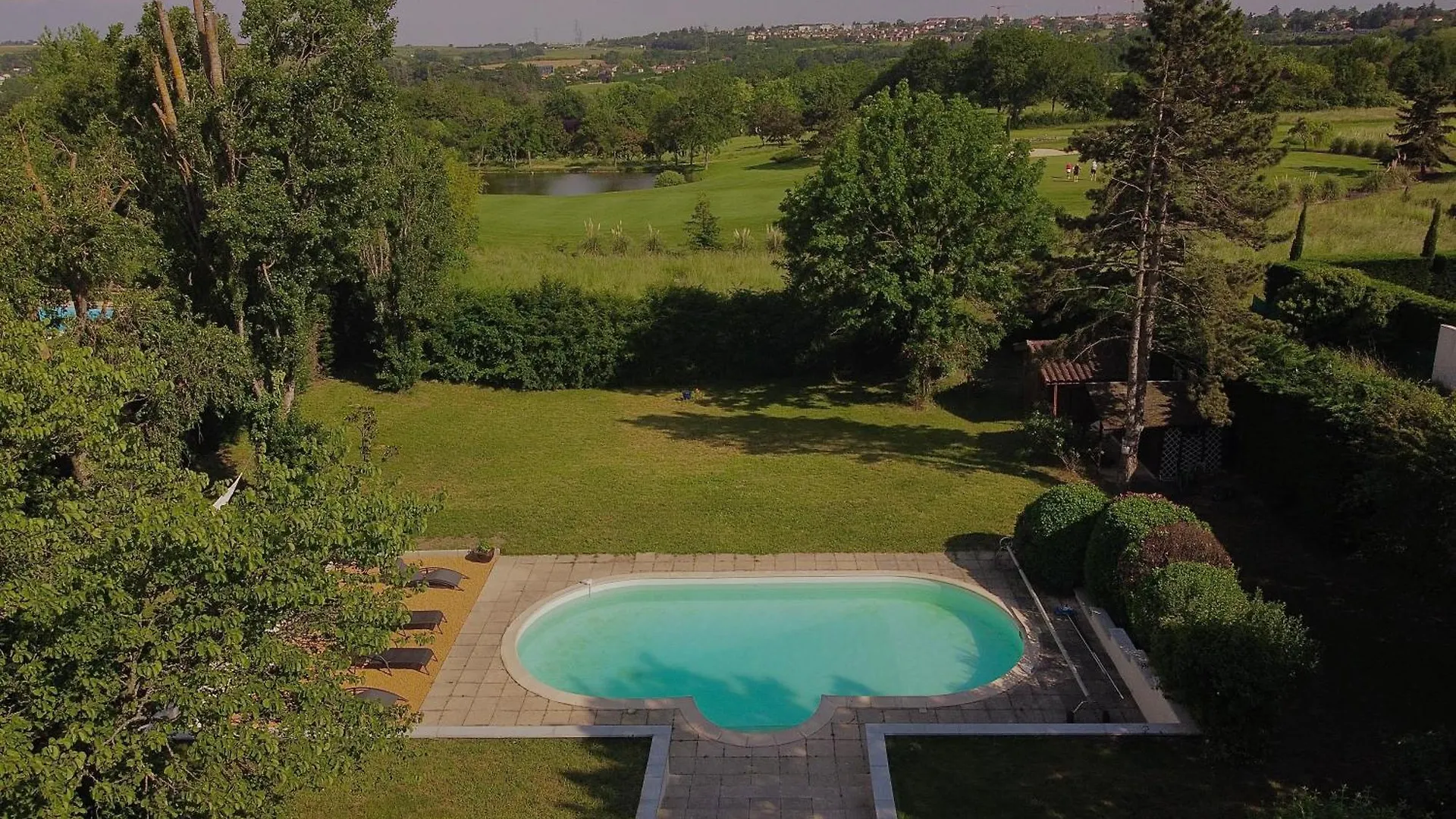 Maison Jeanne Dommartin  0*, Dommartin (Rhone) France